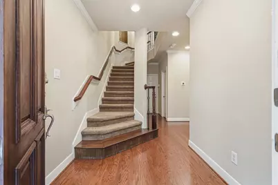 39 Islewood Boulevard E, The Woodlands, TX 77380 - Photo 3