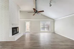 2036 Woodland Hills Dr, Missouri City, TX 77489 - Photo 5