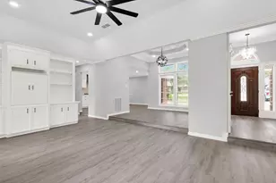 5246 Lakeshore Dr, Willis, TX 77318 - Photo 11