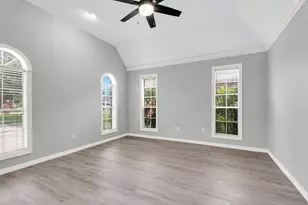 5246 Lakeshore Dr, Willis, TX 77318 - Photo 9
