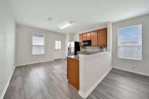 2619 Skyview Silver Dr, Houston, TX 77047 - Photo 7