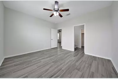 2619 Skyview Silver Drive, Houston, TX 77047 - Photo 11