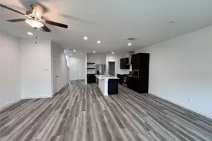 3032 Crown Gate, Houston, TX 77047 - Photo 3