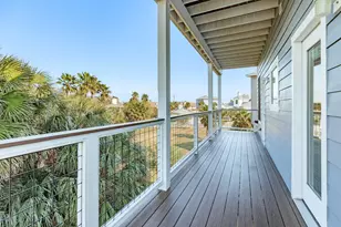 3903 Pirates Beach Blvd Ct, Galveston, TX 77554 - Photo 19