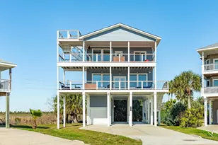 3903 Pirates Beach Blvd Ct, Galveston, TX 77554 - Photo 1