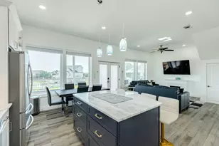 3903 Pirates Beach Blvd Ct, Galveston, TX 77554 - Photo 13