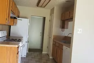 2822 Chimneystone Dr, Sugar Land, TX 77479 - Photo 17