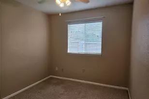 2822 Chimneystone Dr, Sugar Land, TX 77479 - Photo 15