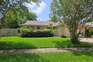 2822 Chimneystone Dr, Sugar Land, TX 77479 - Photo 1