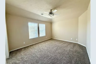 2042 Nichole Woods Drive, Houston, TX 77047 - Photo 17