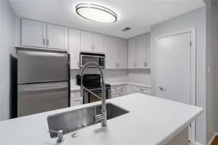 11711 Memorial Dr, Houston, TX 77024 - Photo 9