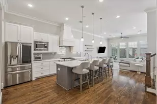 921 Dunleigh Meadows Ln, Houston, TX 77055 - Photo 3