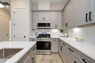 2626 W Tidwell Rd, Houston, TX 77091 - Photo 7