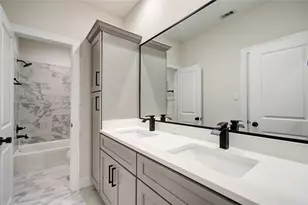 2626 W Tidwell Rd, Houston, TX 77091 - Photo 23