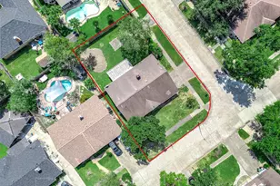 802 Voyager Dr, Houston, TX 77062 - Photo 47