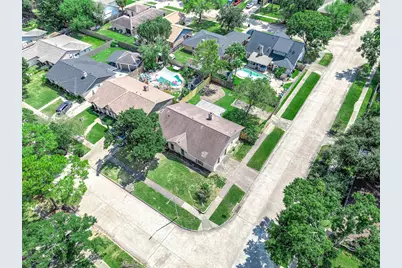 802 Voyager Drive, Houston, TX 77062 - Photo 39