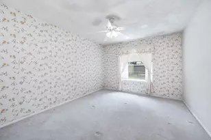 802 Voyager Dr, Houston, TX 77062 - Photo 31