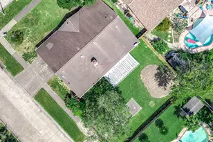 802 Voyager Dr, Houston, TX 77062 - Photo 45