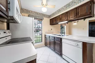 802 Voyager Dr, Houston, TX 77062 - Photo 13