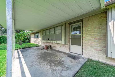 802 Voyager Drive, Houston, TX 77062 - Photo 37