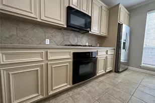 1323 Oneil St, Houston, TX 77019 - Photo 9