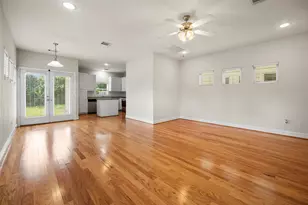 538 E 38th St, Houston, TX 77022 - Photo 9