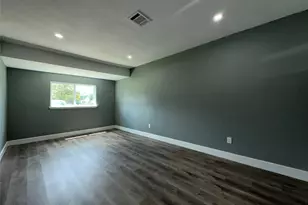 8227 St Lo Rd, Houston, TX 77033 - Photo 9