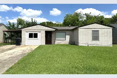 8227 St Lo Road, Houston, TX 77033 - Photo 1