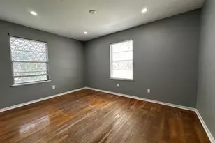 8227 St Lo Rd, Houston, TX 77033 - Photo 13