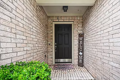 102 Blue Skies Court, La Marque, TX 77568 - Photo 5