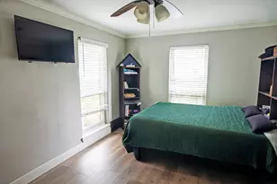 12814 Eastbrook Dr, Houston, TX 77013 - Photo 15