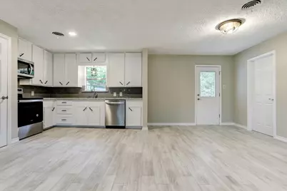 1717 11th Street N, Texas City, TX 77590 - Photo 7