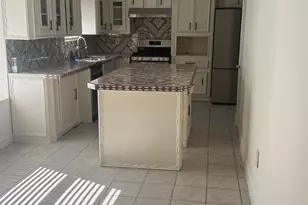 10134 Kirkglen Dr, Houston, TX 77089 - Photo 9