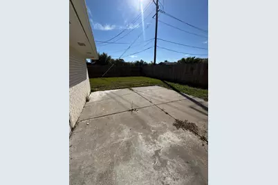 10134 Kirkglen Drive, Houston, TX 77089 - Photo 13