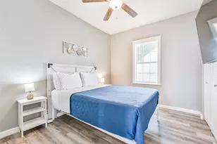 2727 Avenue K, Galveston, TX 77550 - Photo 17