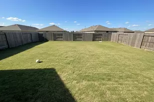 2225 Still Bend Ln, League City, TX 77573 - Photo 3