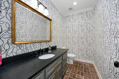 31 Lenox Hill Court, The Woodlands, TX 77382 - Photo 13