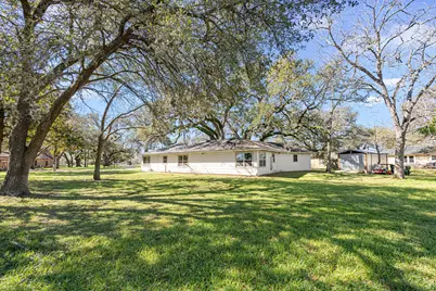 102 North Street, Columbus, TX 78934 - Photo 3