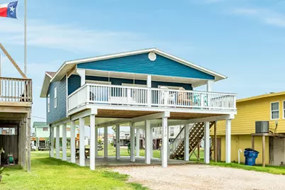 310 Parkview Road, Surfside Beach, TX 77541 - Photo 1