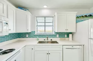 310 Parkview Rd, Surfside Beach, TX 77541 - Photo 19