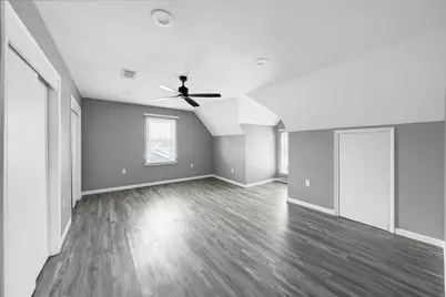 7323 Farnsworth Street, Houston, TX 77022 - Photo 17