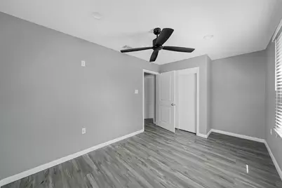 7323 Farnsworth Street, Houston, TX 77022 - Photo 15