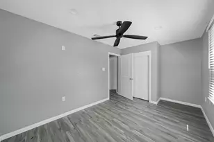 7323 Farnsworth St, Houston, TX 77022 - Photo 15