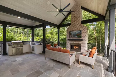 79 Simon Lake Lane, The Woodlands, TX 77381 - Photo 5