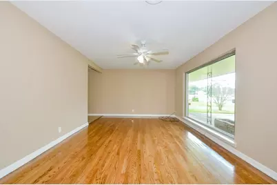 4809 W 43rd Street, Houston, TX 77092 - Photo 3