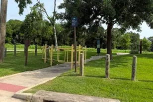 9610 Aguila St, Houston, TX 77013 - Photo 13