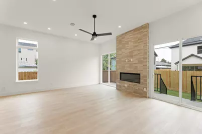 308 E 35th Street, Houston, TX 77018 - Photo 9