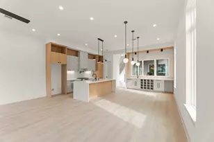 308 E 35th St, Houston, TX 77018 - Photo 11