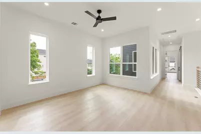 308 E 35th Street, Houston, TX 77018 - Photo 19