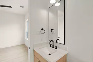 308 E 35th St, Houston, TX 77018 - Photo 27